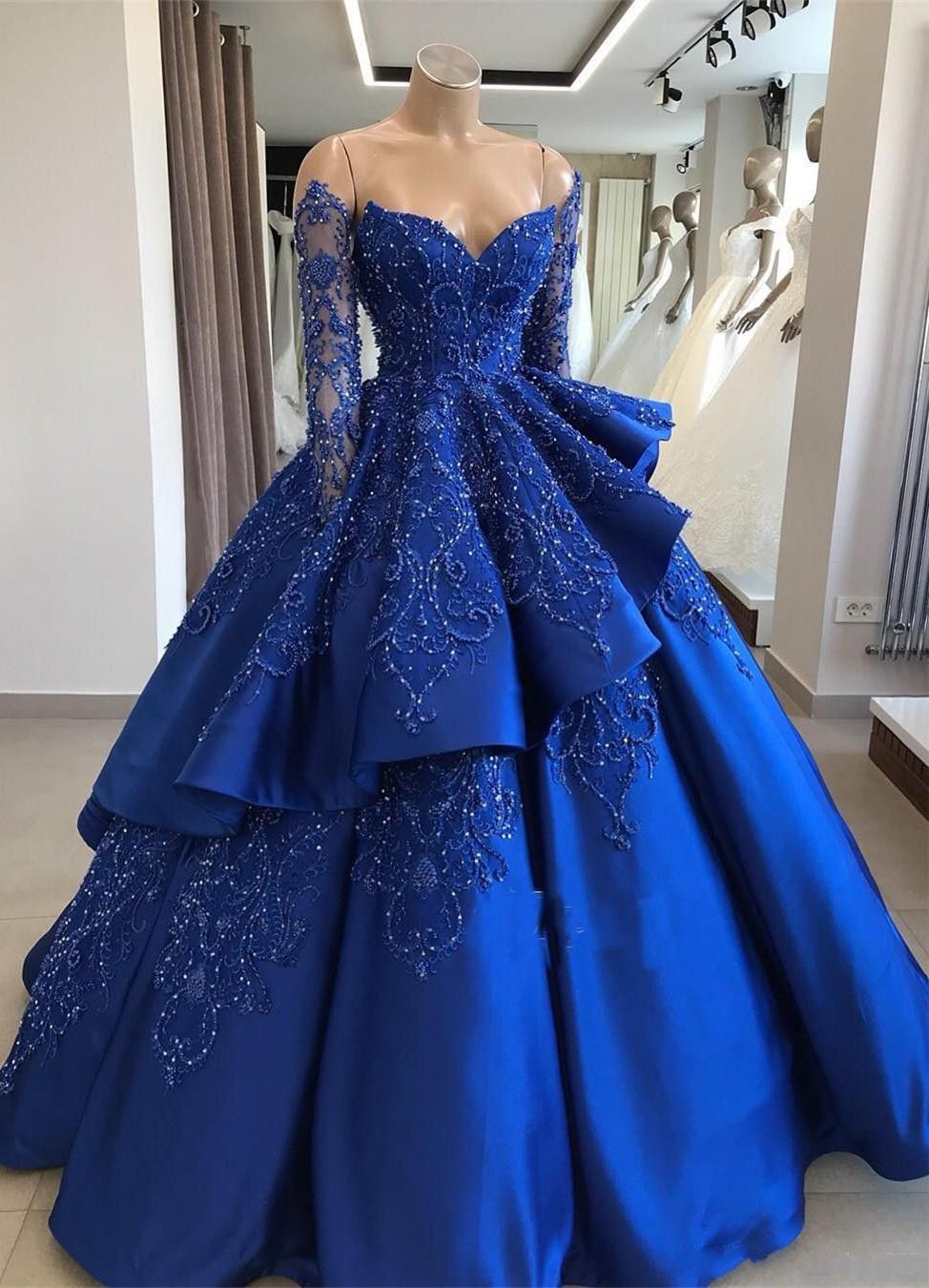 2019 Gorgeous Royal Blue Lace Prom Evening Dresses Long Sleeves Sheer Neck Ball Gown Appliques 