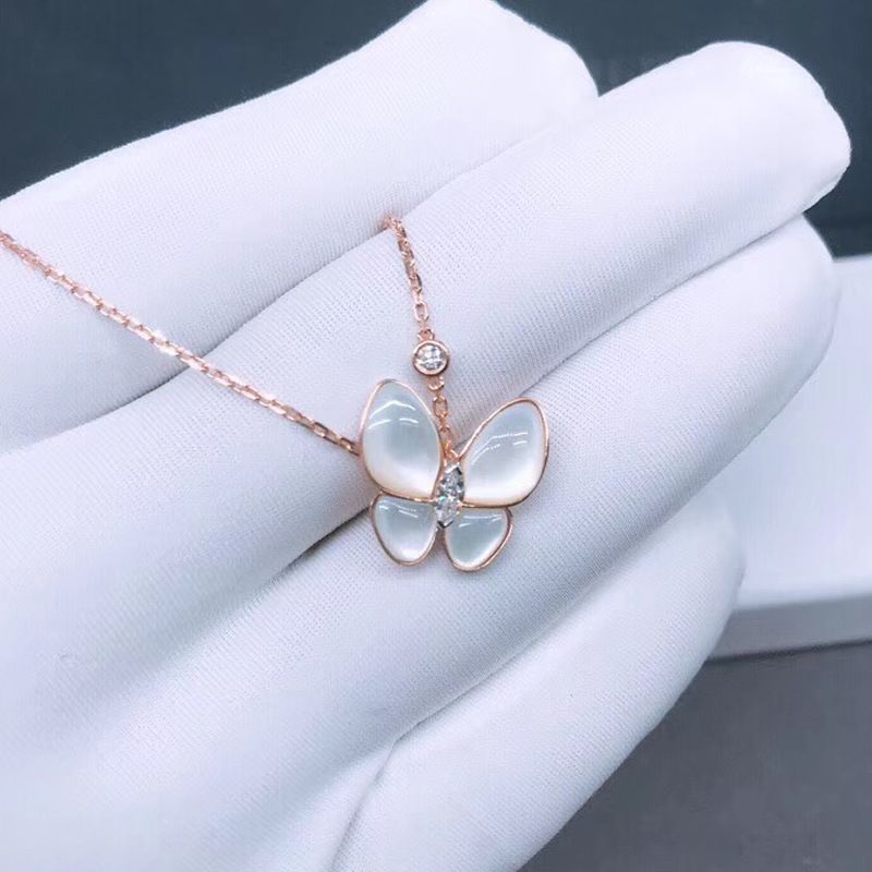 mother of pearl butterfly pendant