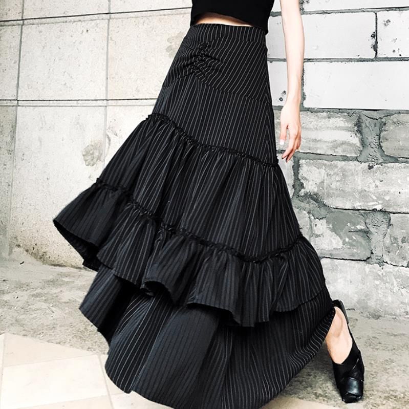 long black fishtail skirt