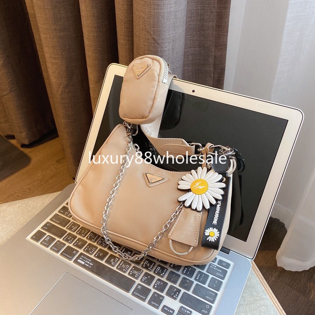 brand names of women's handbags