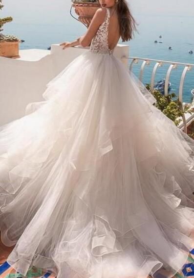 Vestidos Cascada Cascada Diseñador Vestidos de novia Vestidos en V Coloque Capas de Cuello Puffy Faldas Vestidos Cascada Cascada Diseñador Vestidos de novia Vestidos en V Coloque Capas de Cuello Puffy Faldas