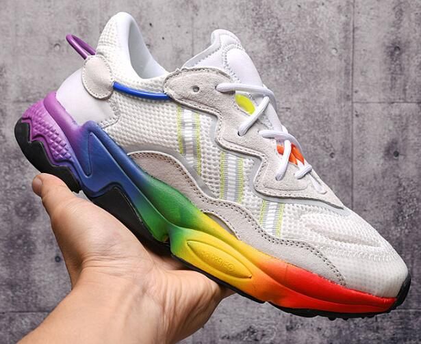 Acheter Pas Cher 2019 Nouveautés Wave Runner 500 V2 OZWEEGO Chaussures De  Course Mode Kanye West Noir Blanc Arc En Ciel Papa Chaussures Baskets  Baskets Taille 36 45 12 Du 36,36 € | Fr.Dhgate
