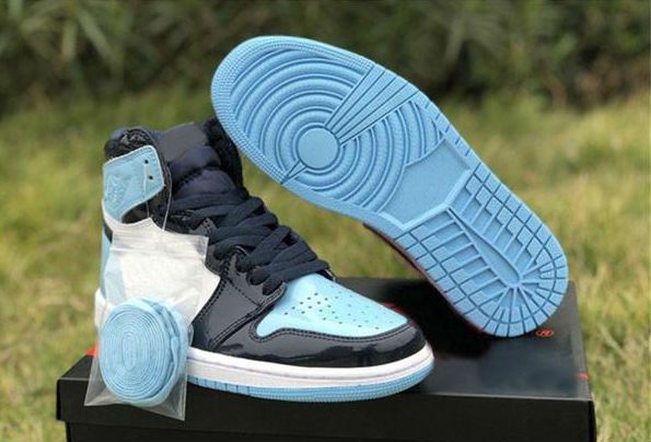 unc blue chill 1s