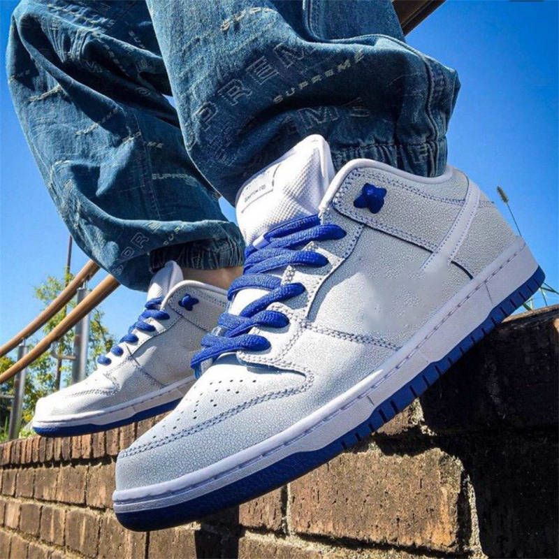 porcelain dunk sb