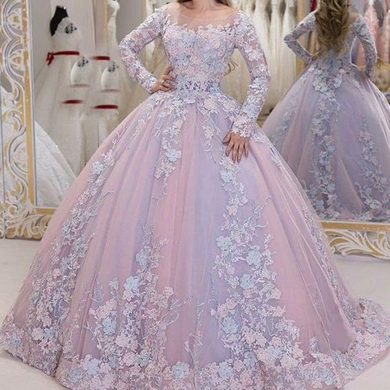 Luxury Light Pink Lace Appliqued Ball 