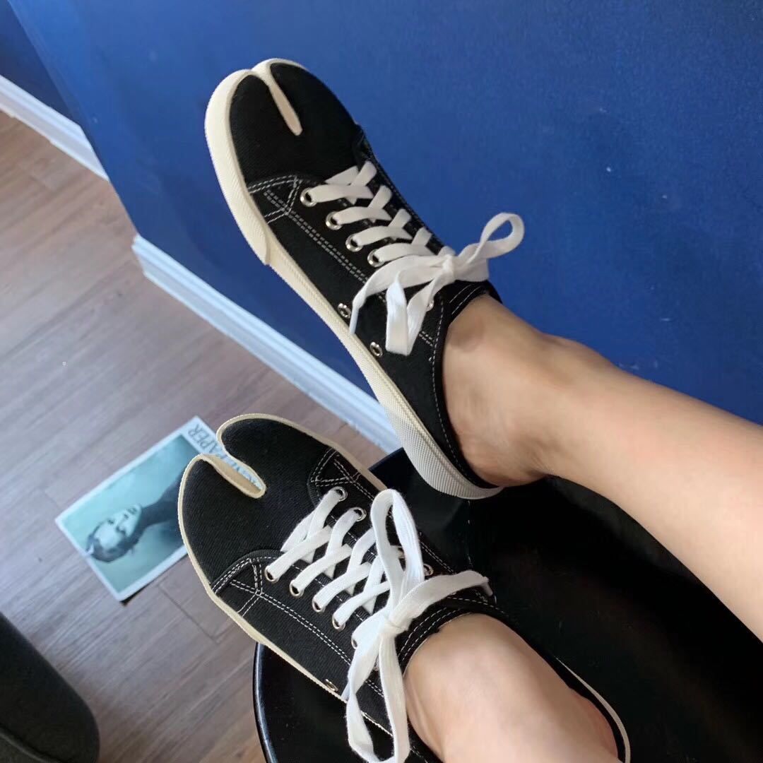 trotters canvas shoes