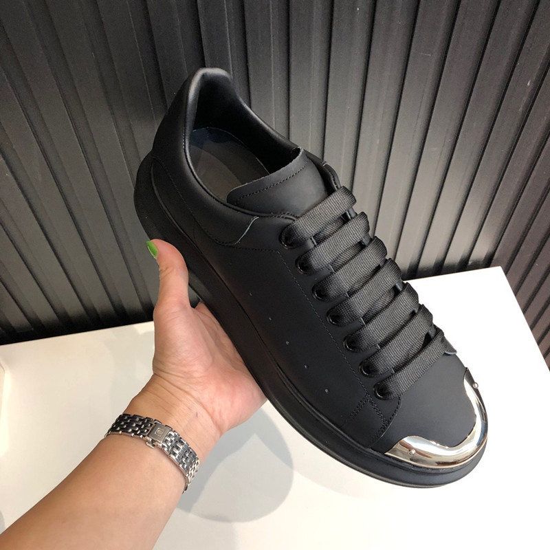 black platform runners