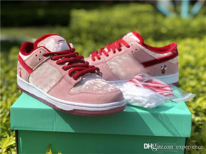 2020 Originele authentieke sb dunk Strangelove lage skateboards  Valentijnsdag roze rood wit ct2552-800 mannen vrouwen