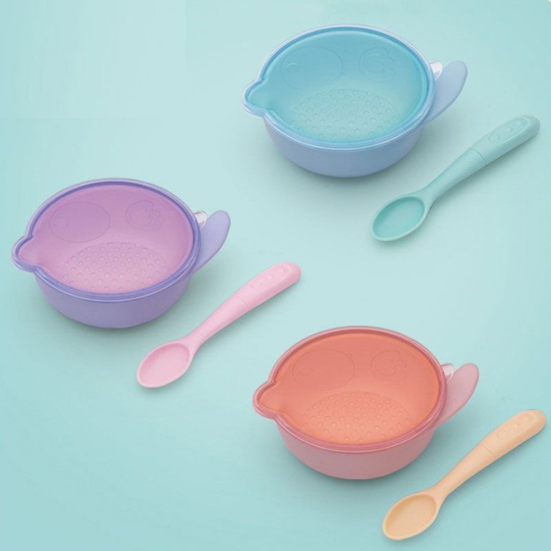 baby feeding bowl with spoon