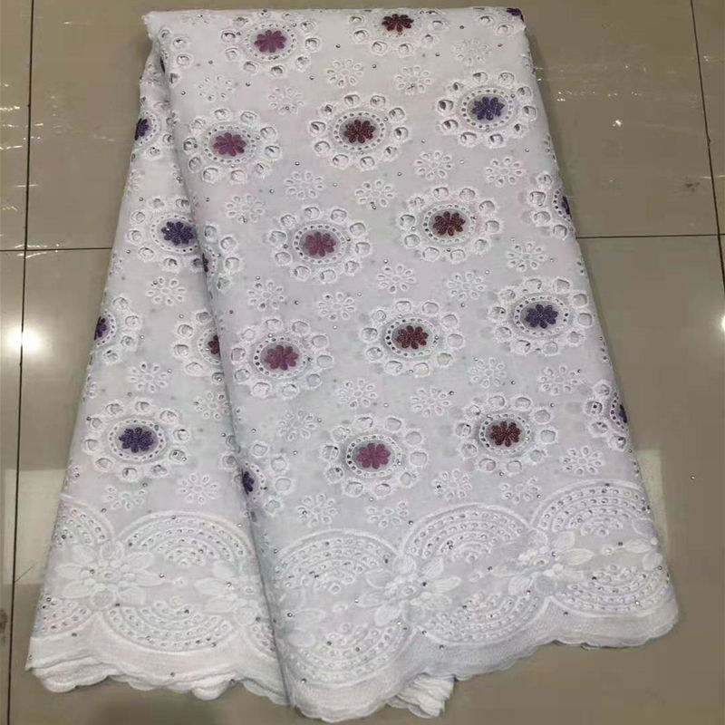double edged scalloped lace fabric