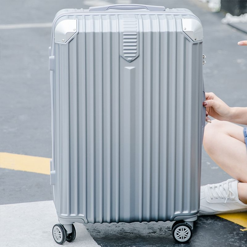 extra large suitcase size