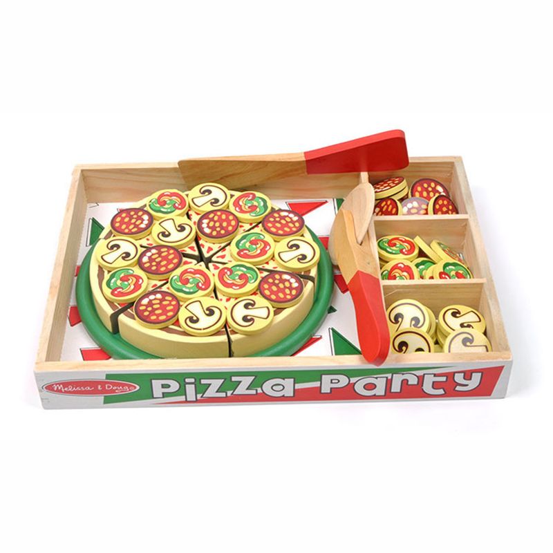 toy wooden pizza