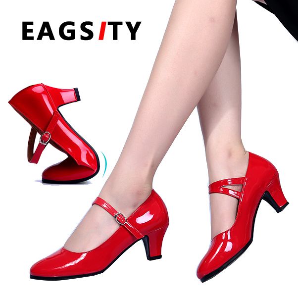 ladies red low heel shoes