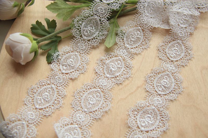 selling by the yard Venise Lace Trim 1//2 inch wide