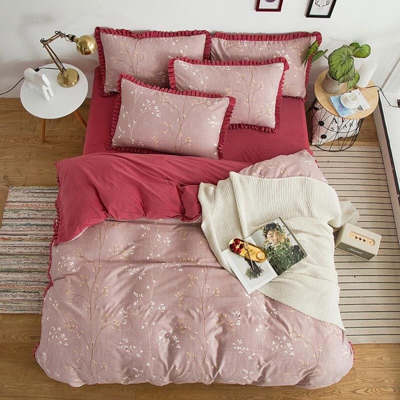 designer friends bed