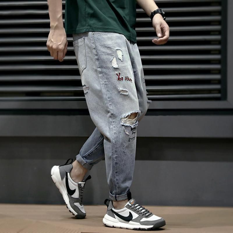 Compra Moda De Calle Men Jeans Loose Fit Luz Azul Bordado Diseñador Pierna  Ancha Dril De Algodón Pantalones De Harén De Corea Hip Hop Rasgada De Los  Hombres Barato | Entrega Rápida