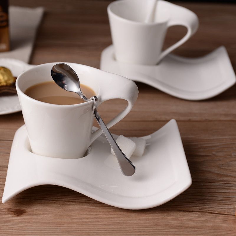 2020 Creative Wavy Ceramic Fancy Coffee Cup And Saucer Set European