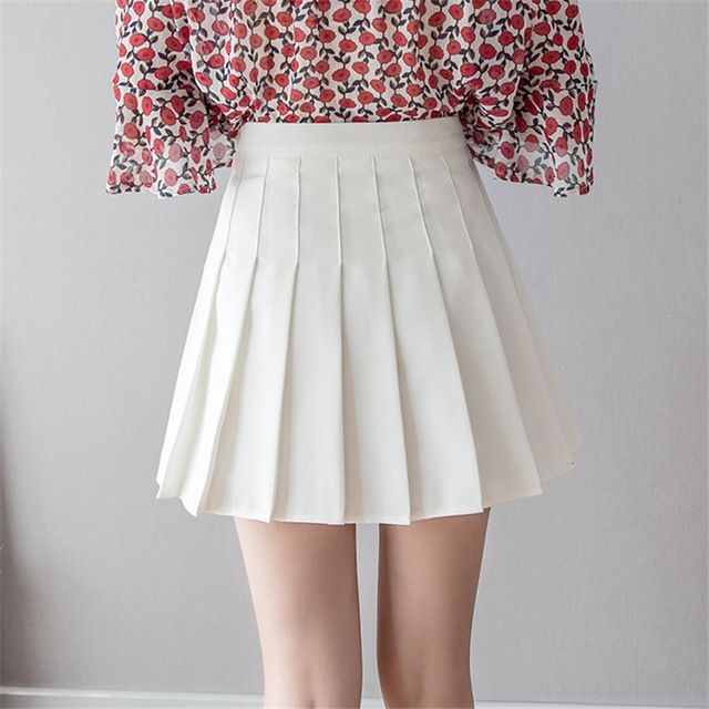 cute white skirt