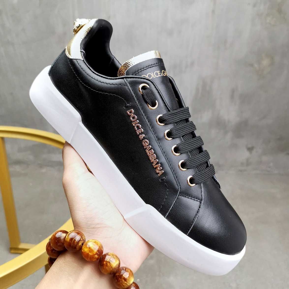 2020 Scarpe Da Uomo Di Design Di Lusso Mens Womans Platform Running Casual Shoes With A Golden Tail Of Pearls Joggers Blue Shoes Clogs For Women From Ljxs, $88.82| DHgate.Com