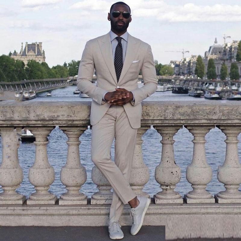Compra Diseño De Pico Ancho Beige Trajes De Hombre De Negocios Con Pantalones  Hombre Blazer Novio Esmoquin Hombre Guapo Traje De 2 Piezas Traje De Homme  Slim Terno Masculino Barato | Entrega