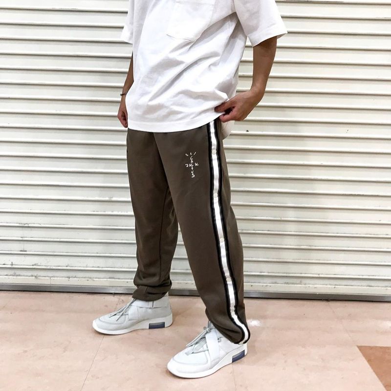 Acquistare Top Quality 19SS Travis Scott Pantaloni Della Tuta Retro Old  School Uomo Pantaloni Pantaloni A Tre Barre Pantaloni Sportivi Da Jogging Pantaloni  Pantaloni Sportivi Casual HFLSKZ132 Economico | Consegna Veloce E