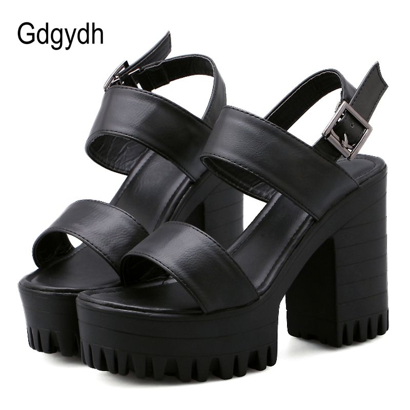 black summer sandals uk