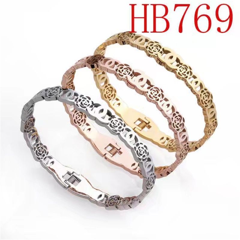 designer bracelets for ladies