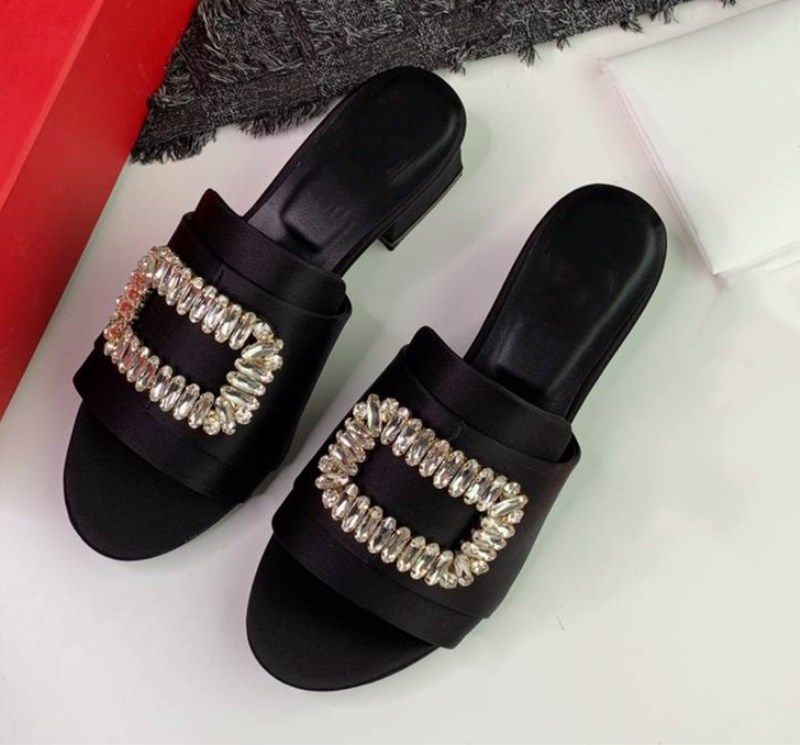 womens stylish slippers