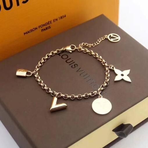 Acquista La Moda Della Catena Del Braccialetto Del Progettista S Delle  Nuove Donne Di Lusso S Ragazza Charm Bracciali Louis Vuitton Donna  Braccialetto Dei Monili A 8,82 € Dal Yaoming_logo | DHgate Italy