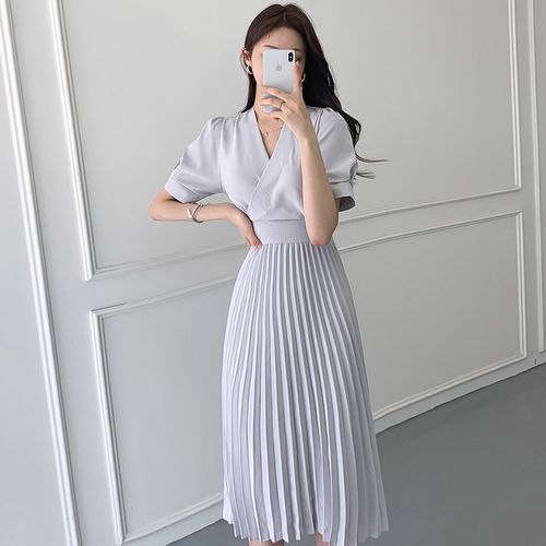 white bodycon shirt dress