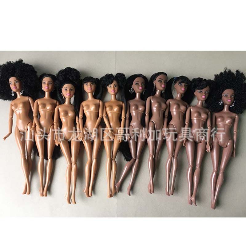 poupee nue