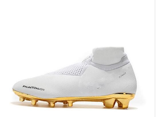 ronaldo's new soccer boots