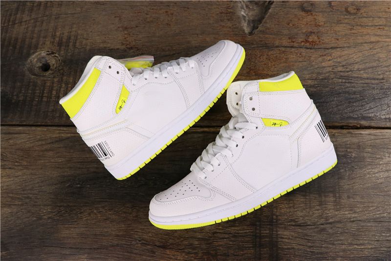 Acquista 2019 Mens 1 First Class Flight Basketball Scarpe Da Ginnastica Designer 1s Bianco Giallo Codice A Barre Sneakers Da Donna Baskets Des Chaussures Schuhe A 148 94 Dal Zcom It Dhgate Com