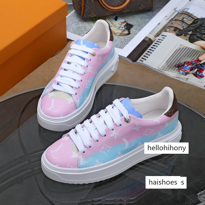 top selling women's sneakers