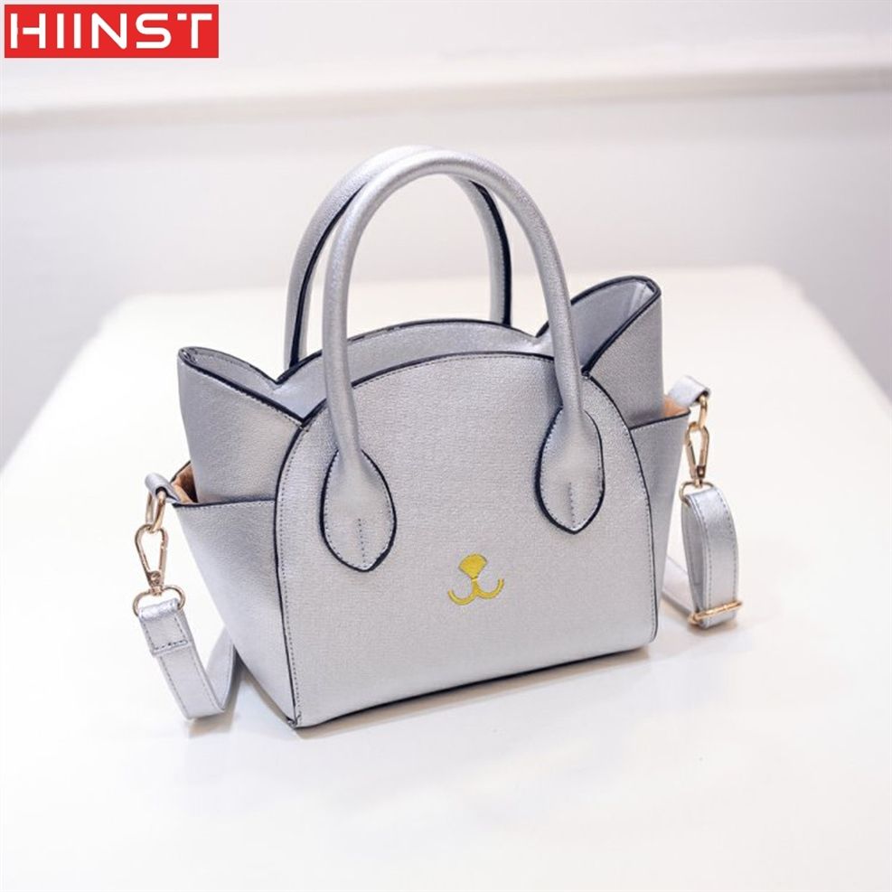 purses and totes