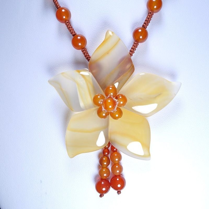 yellow agate necklace
