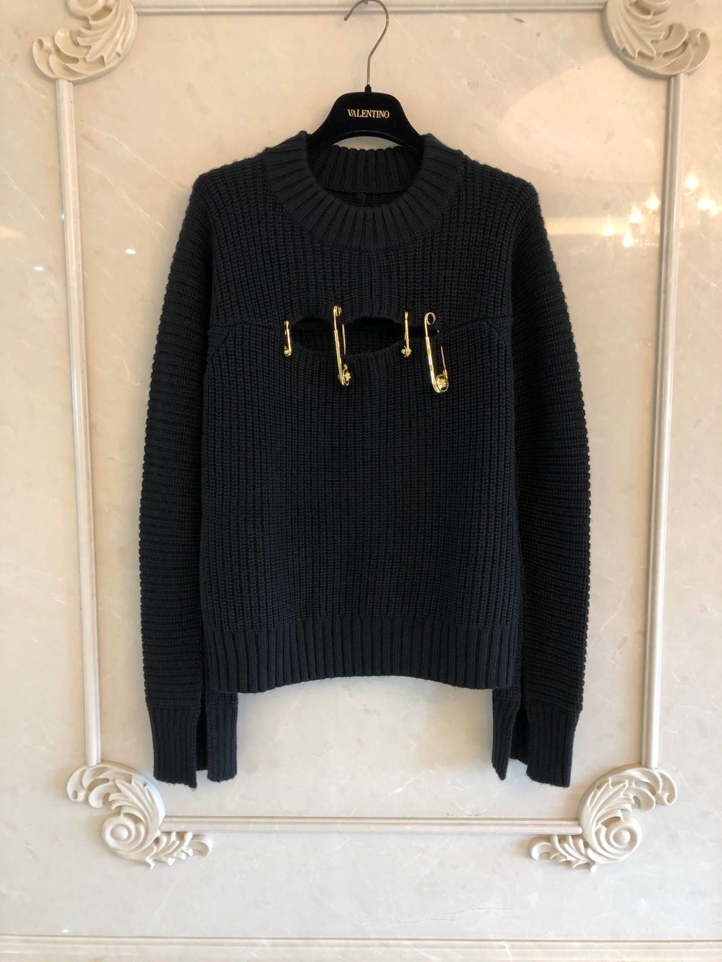trendy black sweater