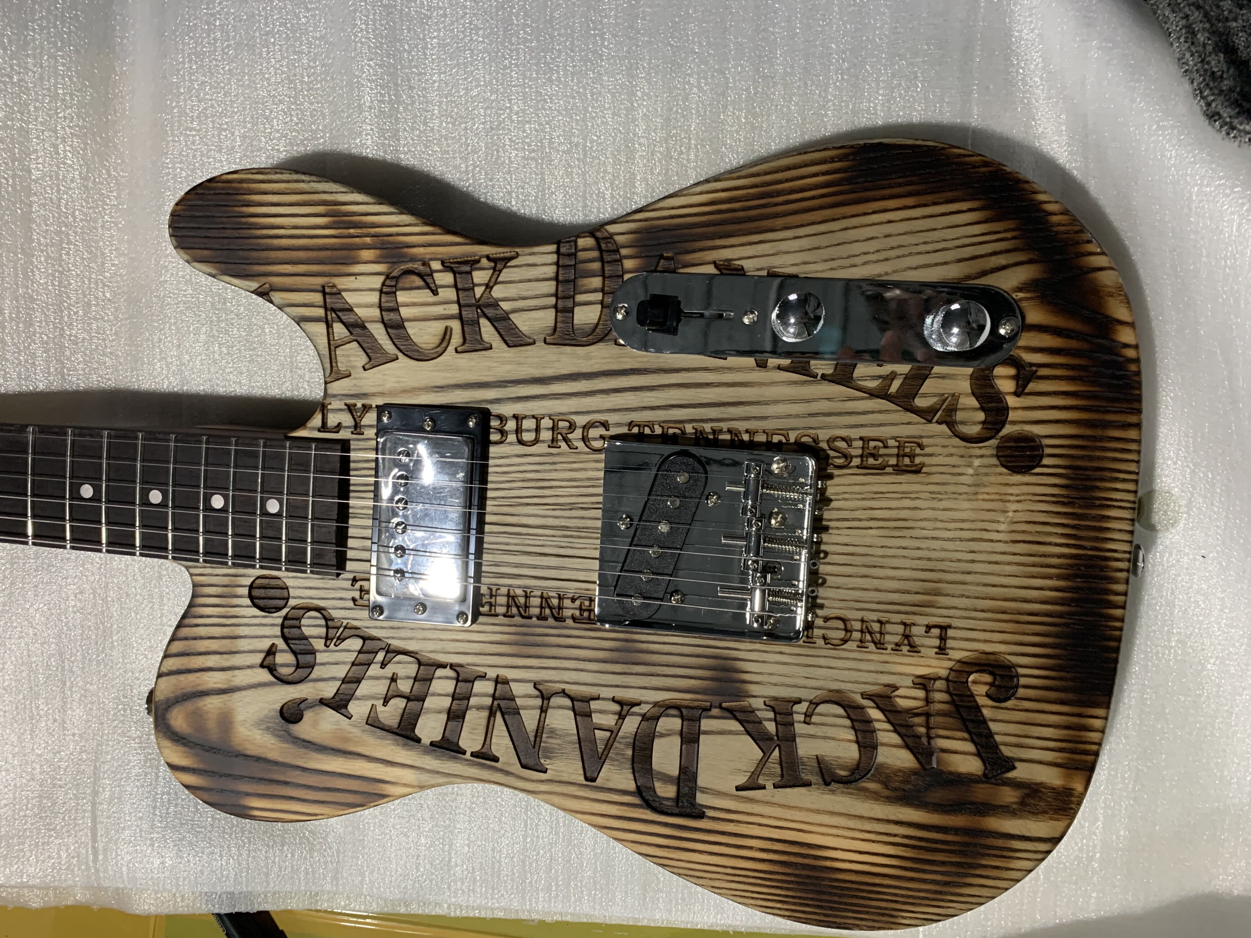 Jack daniels electric guitar Clearance