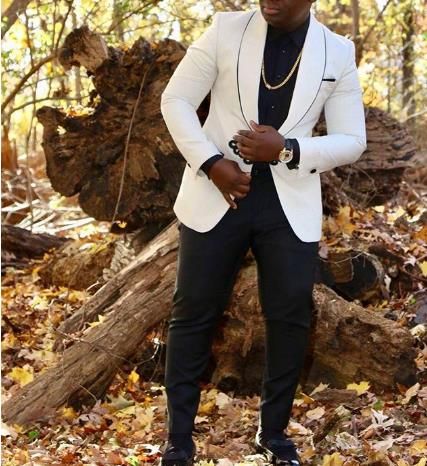 Compra 2021 Última Bragas De La Capa Diseño Smoking Jacket Men Cena Fin De  Curso Se Adapta A 2 Piezas Trajes Novio Esmoquin Padrinos De Boda Mejor  Hombre Blazer Barato | Entrega