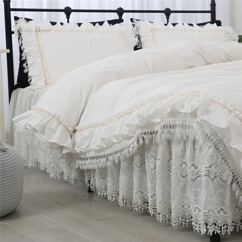 Super Luxury Lace Bedding Set Top Princess Bedding For Queen Bed Linen Ruffle Decorative Duvet Cover Skirt Bed Sheet Bed Set Discount Duvet Covers Down Bedding From Hero Zhangpeng 274 26 Dhgate Com