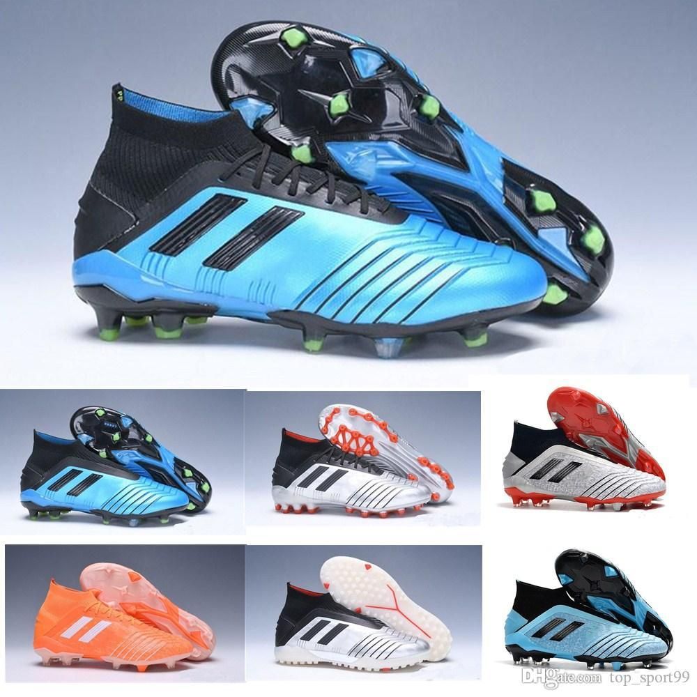 gold bottom soccer cleats