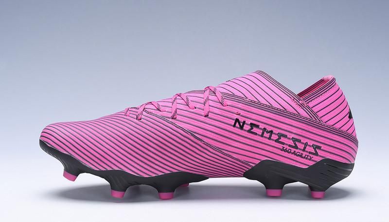 messi pink nemeziz