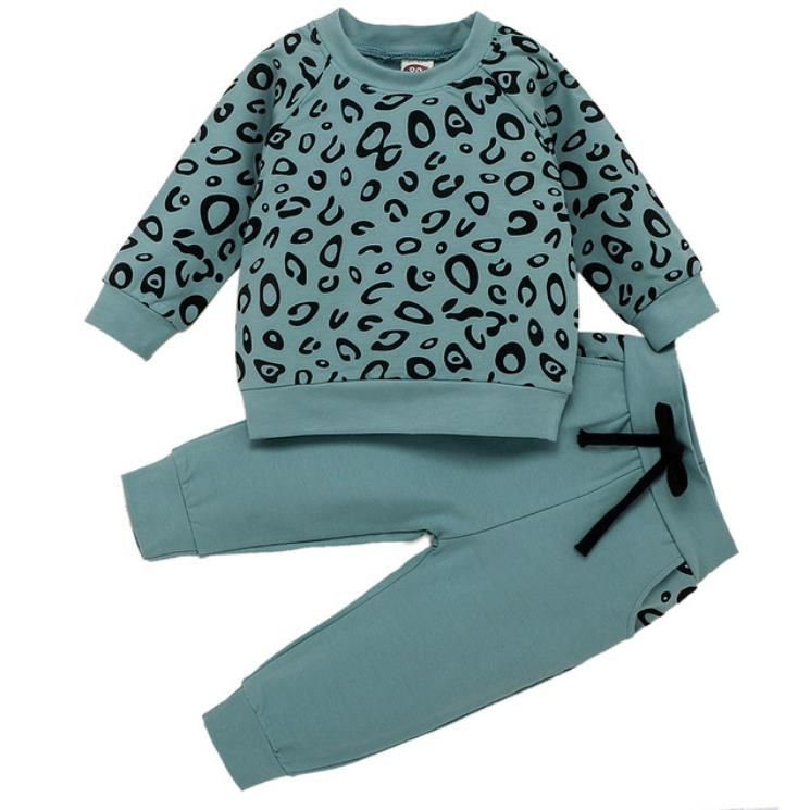 # 2 niñas leopardo sistemas de la ropa