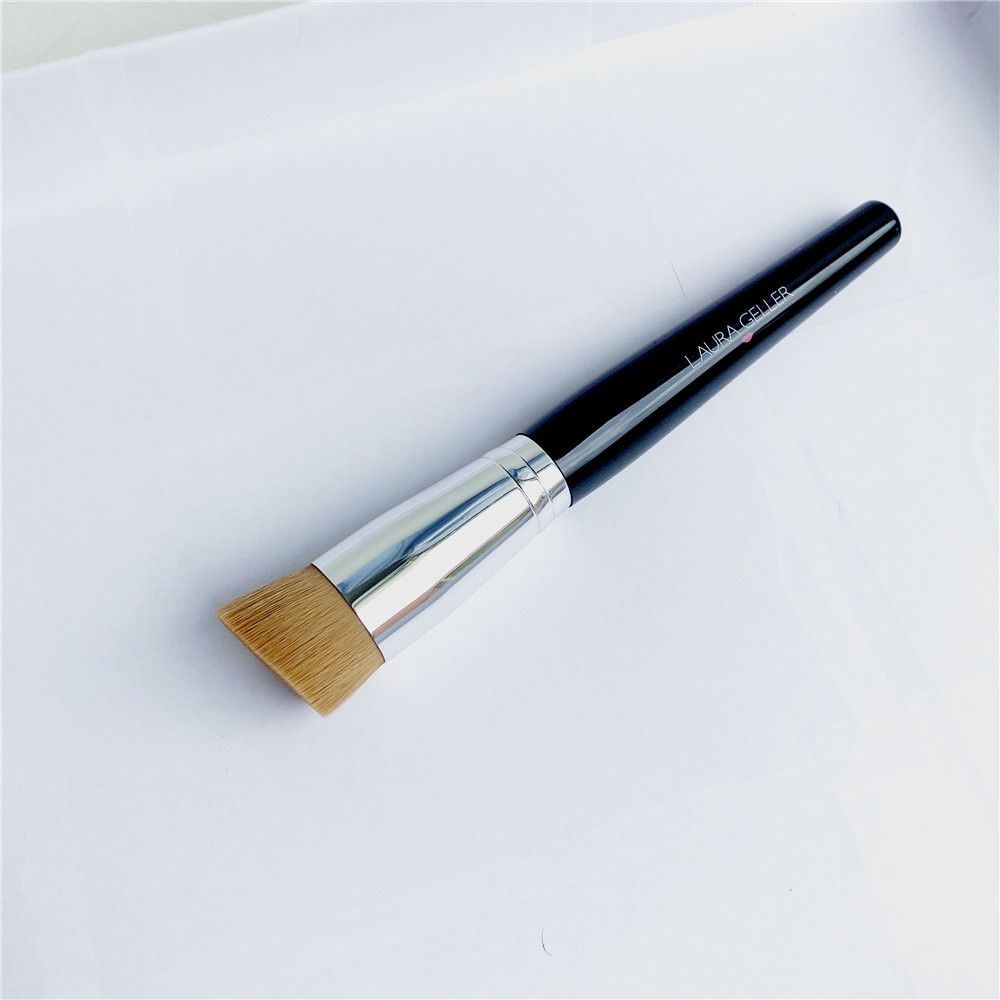 Foundation Brush