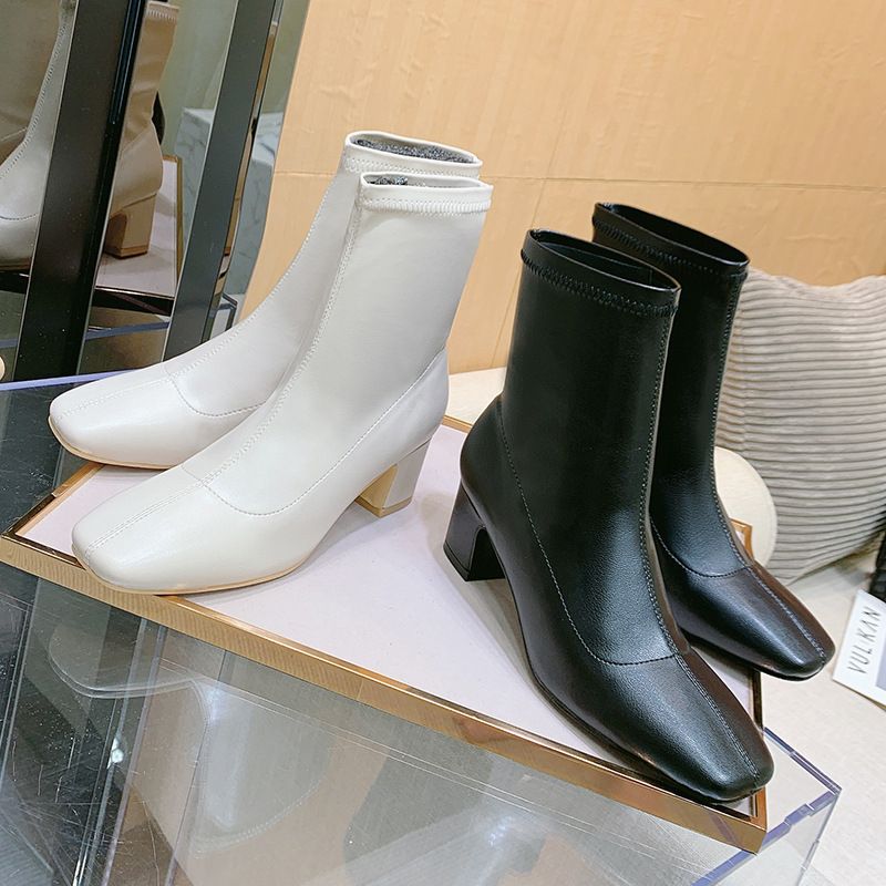 womens rubber booties