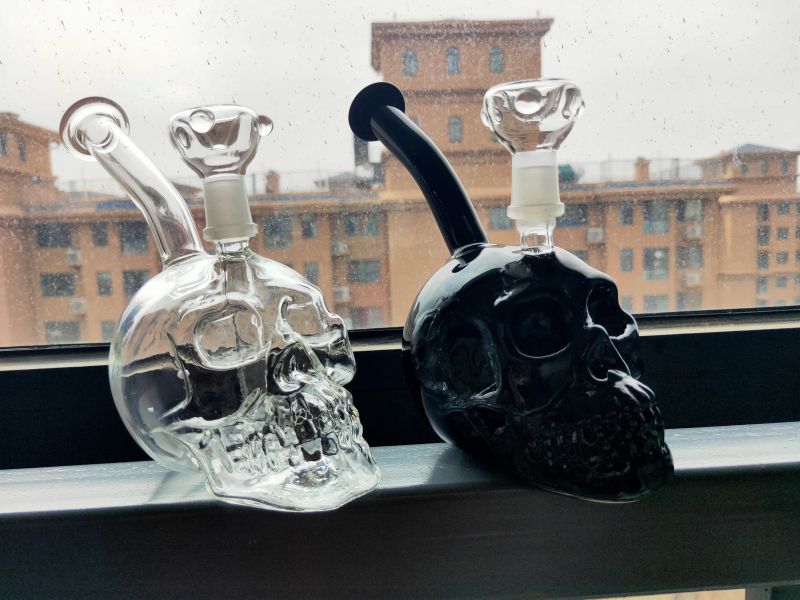 Discount Skull Bong Glass Smoking Pipe Water Pipes High Quality Bent