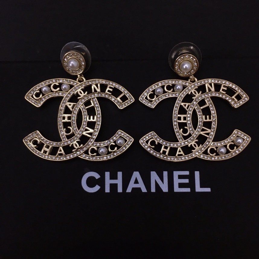 The New Pearl Earrings With Diamond Letters Designer Luxury Designer Jewelry Women Camellia Earrings Clip Earrings Paper Clip With Box R63 From China Charm Seller Jewelry6wholesaler Dhgate Com