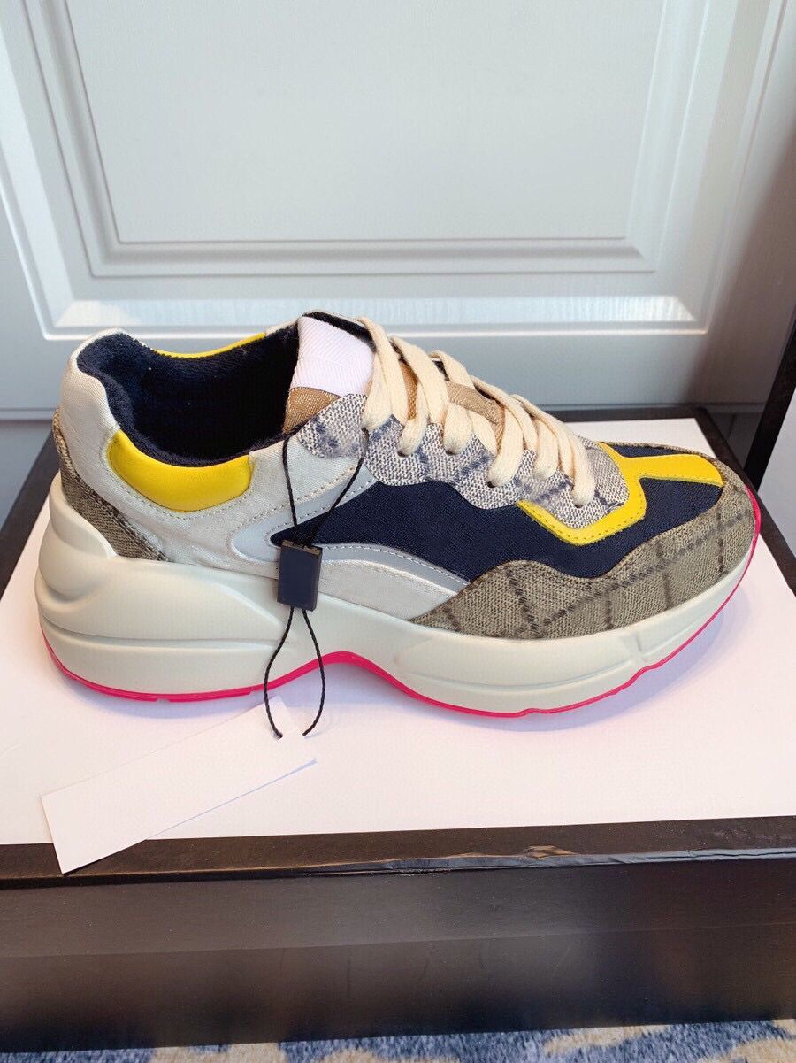 Flat soled gym trainers Clearance