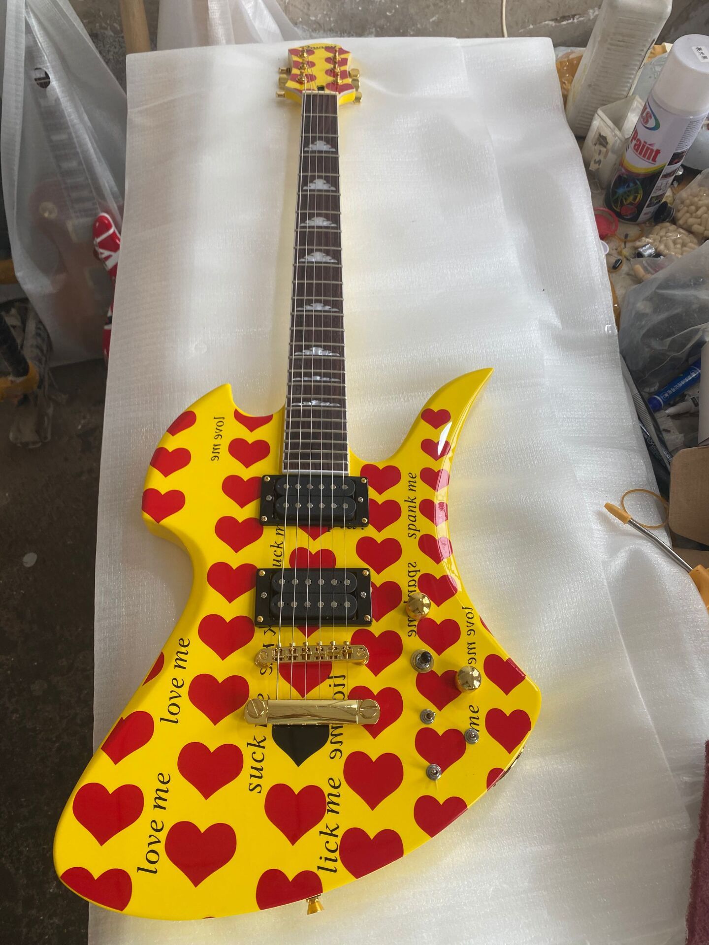 burny guitar hide burny guitar hide