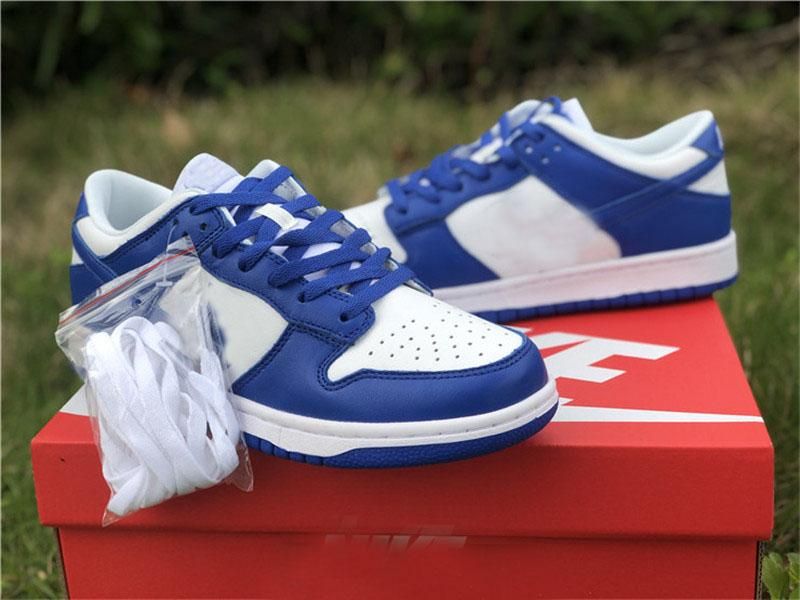 dunk varsity royal